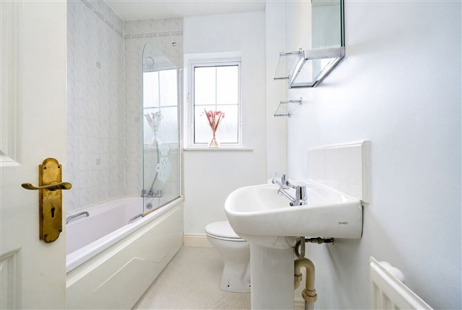 Photo 23 of 29 — 49 Summerfield Rise, Blanchardstown, Dublin 15