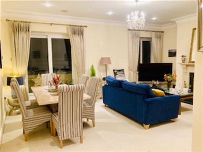 https://photos-a.propertyimages.ie/media/7/4/5/5026547/ed33a618-e324-4025-a8ca-b165c4d3a01a_l.jpg
