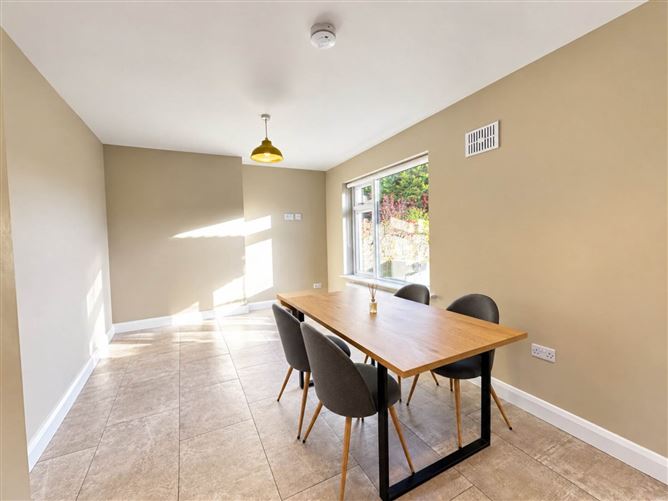 5 Pinewood Grove, Dundalk, County Louth