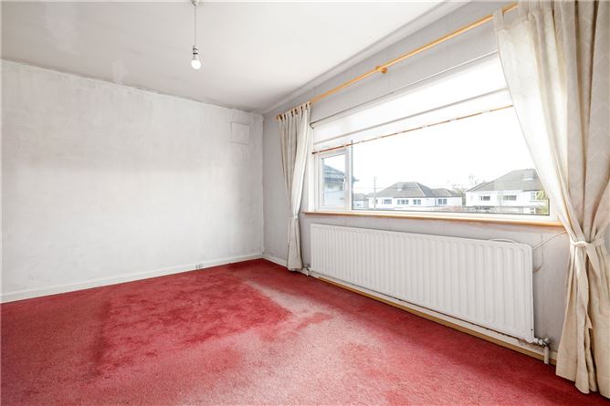 37 Leopardstown Grove, Stillorgan, Co. Dublin