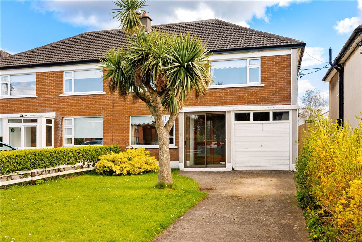 37 Leopardstown Grove, Stillorgan, Co. Dublin