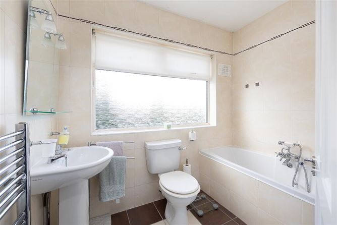 3 Ardeevin Court, Lucan, Dublin