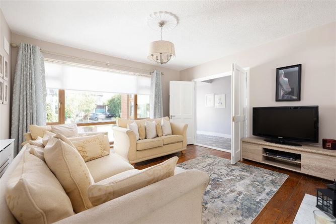 3 Ardeevin Court, Lucan, Dublin