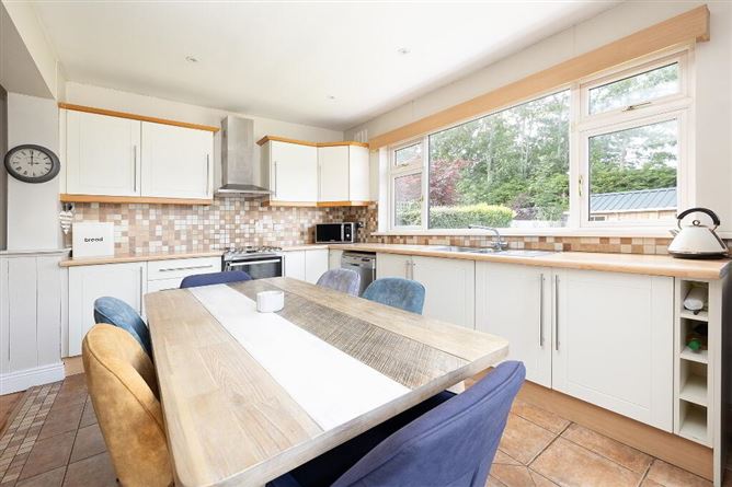 3 Ardeevin Court, Lucan, Dublin