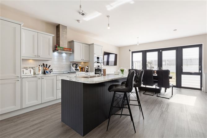 4 Hollywoodrath Close, Hollystown, Dublin 15