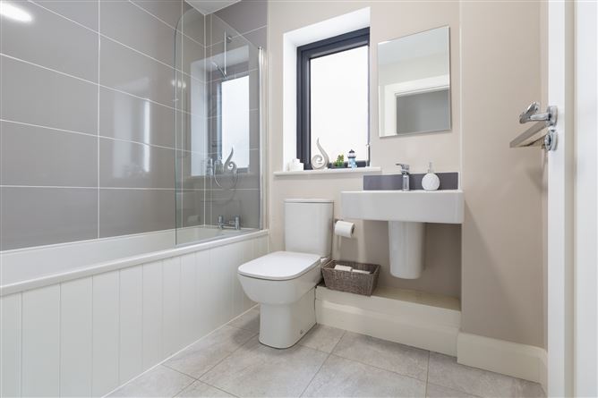 4 Hollywoodrath Close, Hollystown, Dublin 15