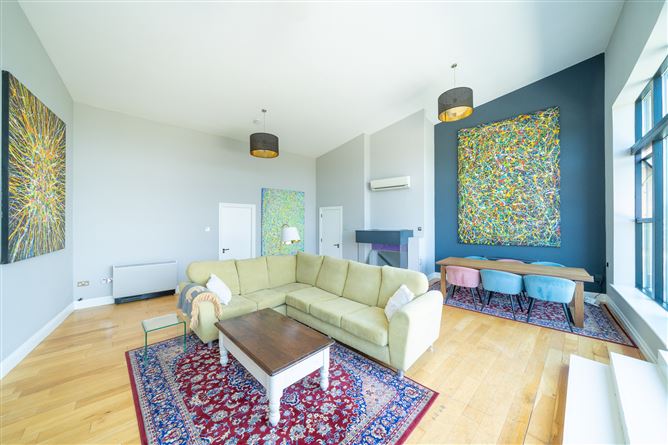 82 The Ramparts, Cabinteely, Dublin 18