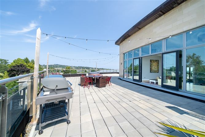 82 The Ramparts, Cabinteely, Dublin 18