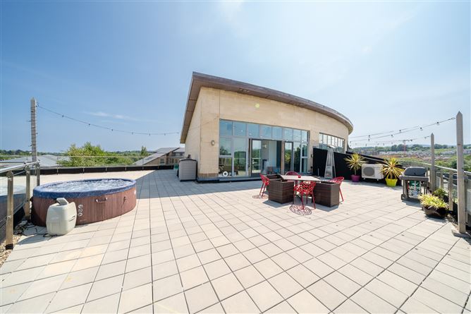 82 The Ramparts, Cabinteely, Dublin 18