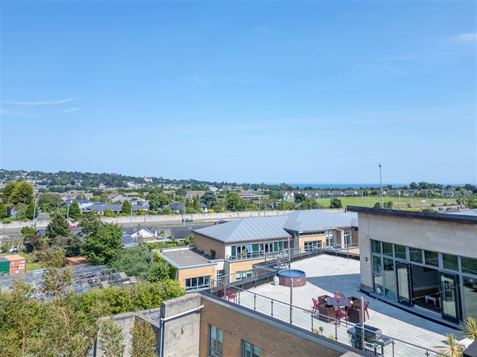 82 The Ramparts, Cabinteely, Dublin 18