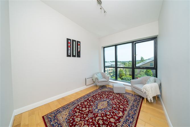 82 The Ramparts, Cabinteely, Dublin 18