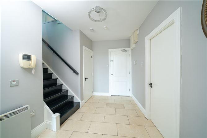 82 The Ramparts, Cabinteely, Dublin 18