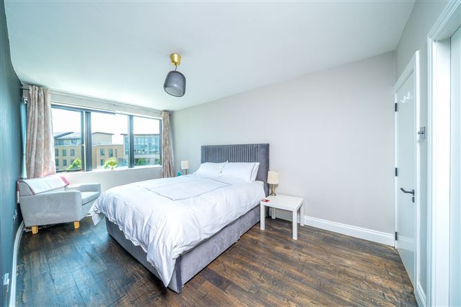82 The Ramparts, Cabinteely, Dublin 18