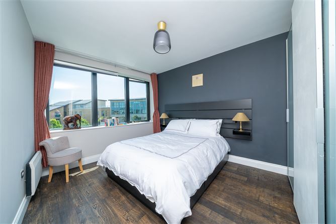 82 The Ramparts, Cabinteely, Dublin 18