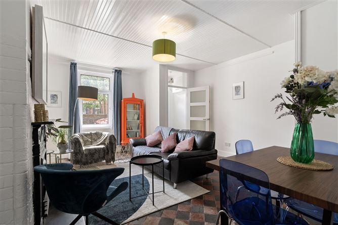 11 Dodder Terrace, Irishtown, Dublin 4