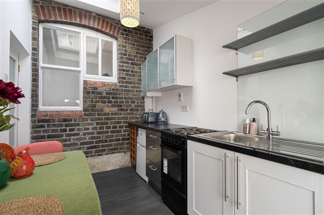 11 Dodder Terrace, Irishtown, Dublin 4