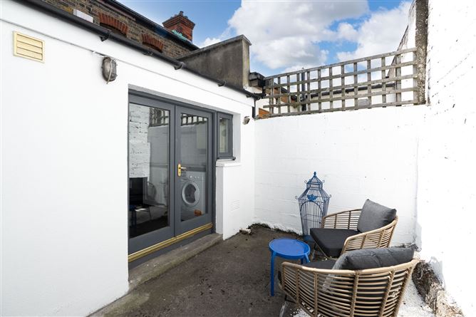 11 Dodder Terrace, Irishtown, Dublin 4