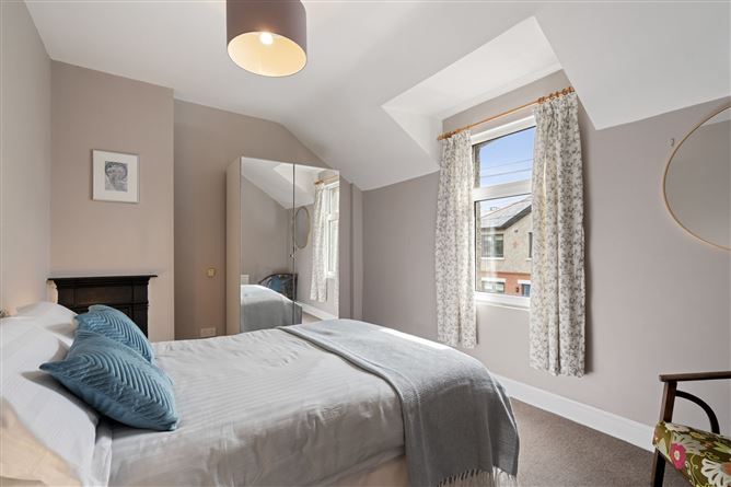 11 Dodder Terrace, Irishtown, Dublin 4