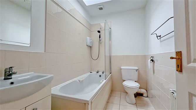 37 Beechlawn Heights, Ballinasloe, Galway