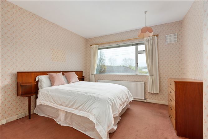 71 Slieve Rua Drive, Kilmacud, Co. Dublin