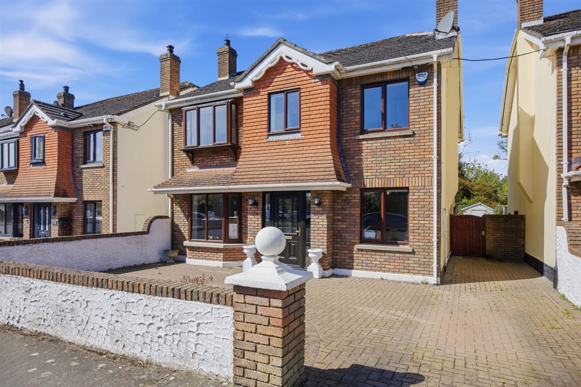 2 Castlefield Manor, Malahide,   County Dublin