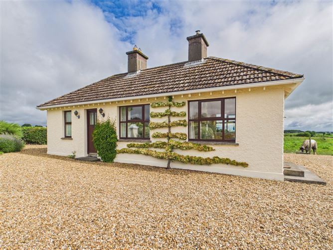 Photo 2 of 30 — Southfield, Ballintubbert, County Laois