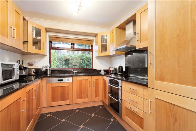 1 Stonepark Abbey, Rathfarnham, Dublin 14