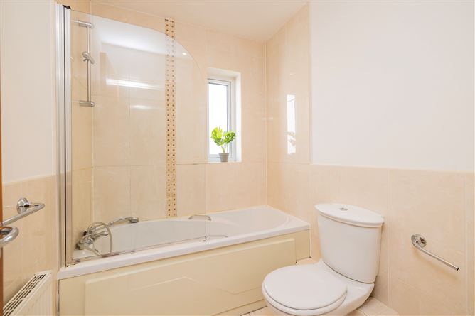 33 PRIORY DRIVE, Delgany, Wicklow