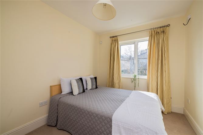 33 PRIORY DRIVE, Delgany, Wicklow