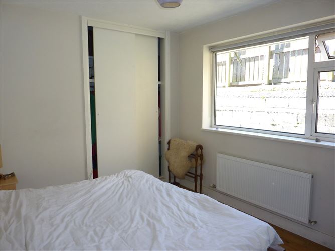 9 Pinewoods, Newport Road, Westport, Co. Mayo