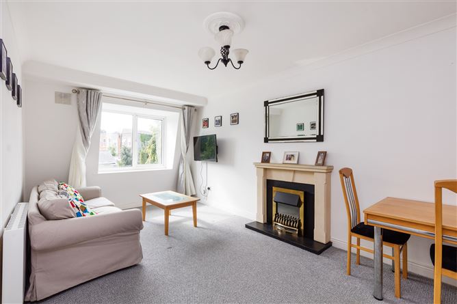 15 Botanic Square, Glasnevin, Dublin 9