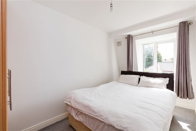 15 Botanic Square, Glasnevin, Dublin 9