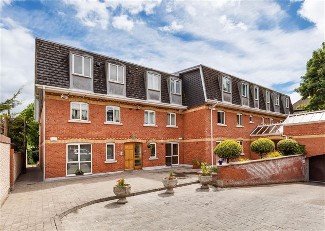 15 Botanic Square, Glasnevin, Dublin 9