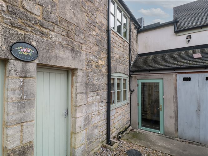 Double Room 2,Whiteshill, Gloucestershire, United Kingdom
