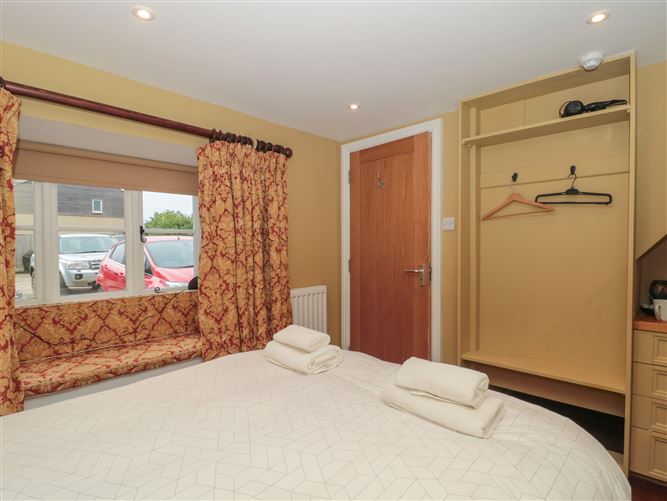 Double Room 2,Whiteshill, Gloucestershire, United Kingdom