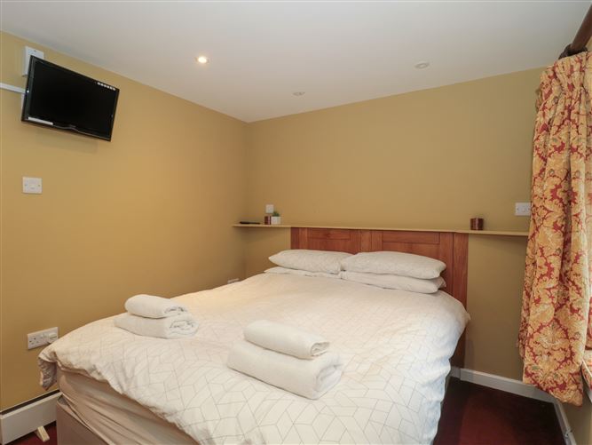 Double Room 2,Whiteshill, Gloucestershire, United Kingdom