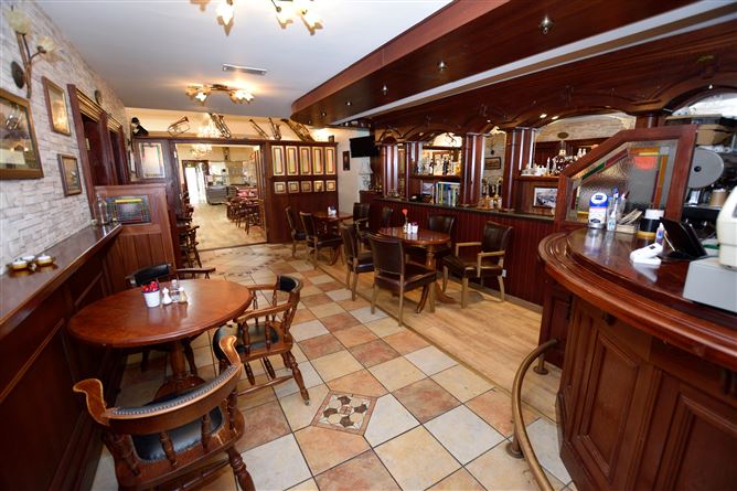 Fox's Bar & Restaurant, Main Street, Bailieborough, Cavan