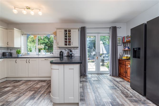 5 The Crescent, Graydon Manor, Robertstown, Co. Kildare