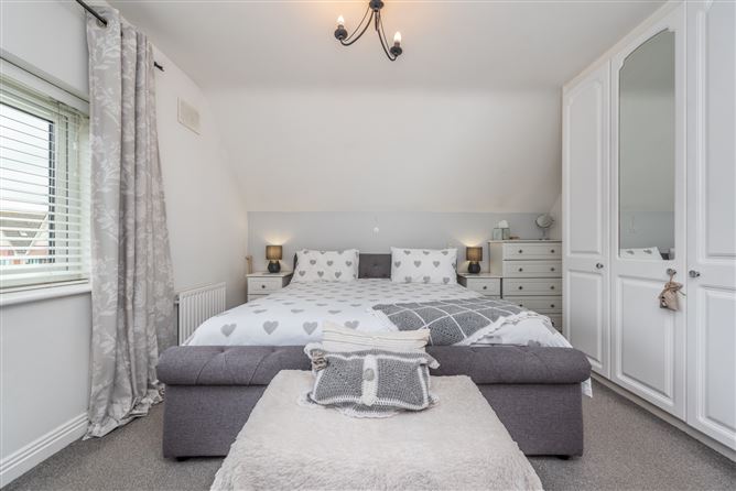 5 The Crescent, Graydon Manor, Robertstown, Co. Kildare