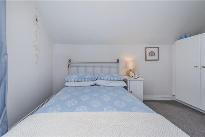 5 The Crescent, Graydon Manor, Robertstown, Co. Kildare
