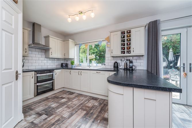 5 The Crescent, Graydon Manor, Robertstown, Co. Kildare