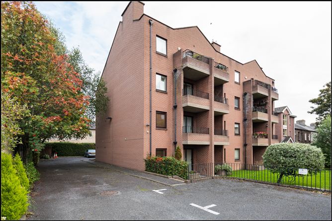 APT. 10 ELTON COURT, Fairview, Dublin 3