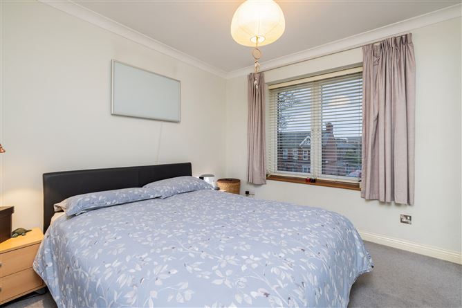 APT. 10 ELTON COURT, Fairview, Dublin 3