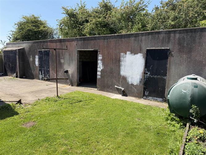 Photo 16 of 19 — 9 Sheehane, Birr Road, Roscrea, Tipperary