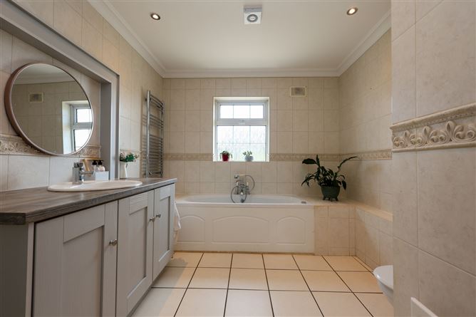 Photo 13 of 26 — Craddenstown, Raharney, Mullingar, Co. Westmeath