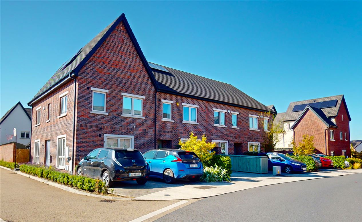 5 Shackleton Wood, Lucan, Dublin