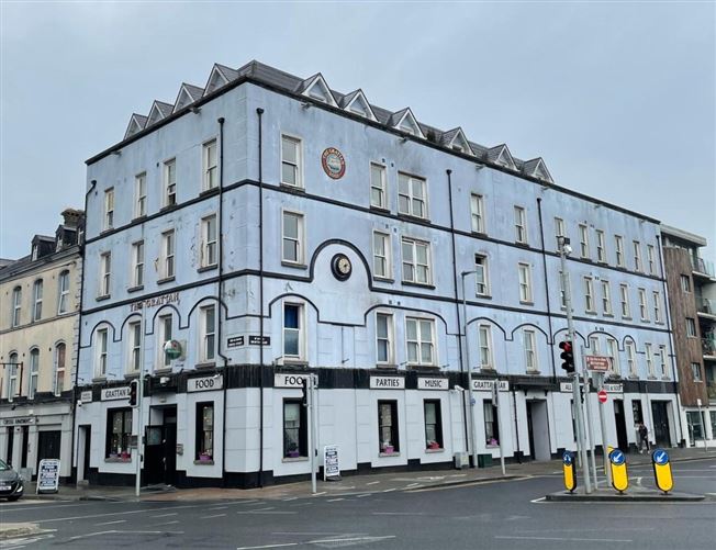 The Grattan Bar, 1-2 Bridge Street, Waterford