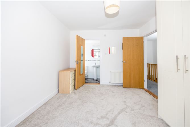 16 Waterside Grove, Malahide, County Dublin