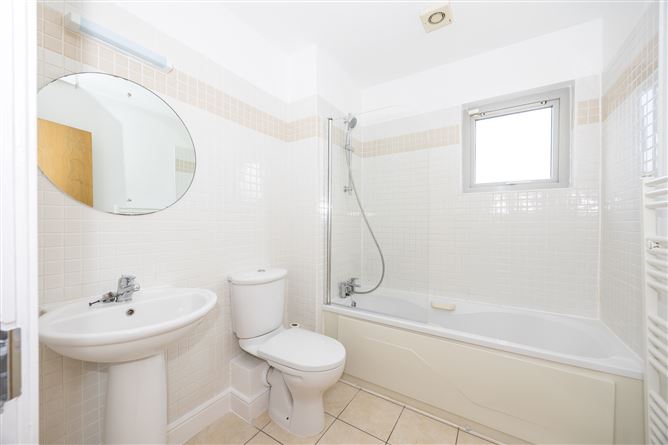 16 Waterside Grove, Malahide, County Dublin