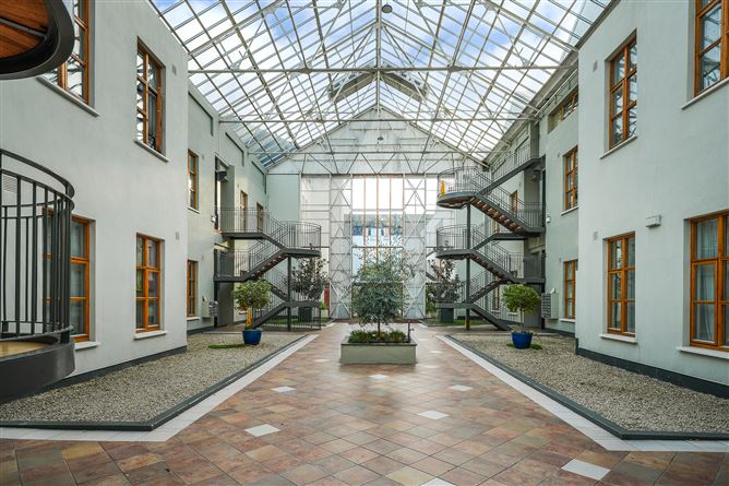 109 The Sycamore, Winter Garden, Pearse Street, Dublin 2, Dublin, D02AK24